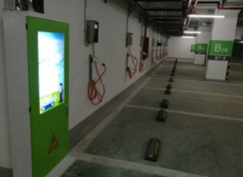 西鄉(xiāng)天福華府充電站7KW交流充電樁 西鄉(xiāng)天福華府充電站7KW交流充電樁