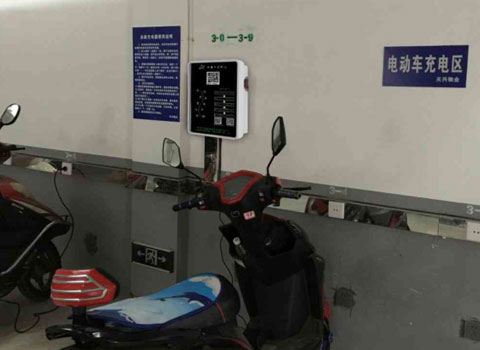 摩托車充電樁(圖2) 摩托車充電樁(圖2)