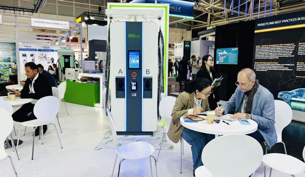 開拓歐洲市場新篇章！鴻嘉利攜光儲(chǔ)充一體化整體解決方案閃耀慕尼黑(圖2)